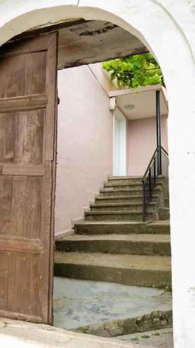 Kasmi Home Kruja Kültér fotó
